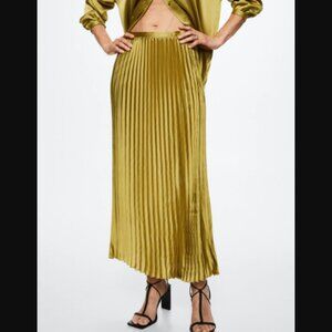 Mango Satin Pleated Maxi Skirt in Golden Chartreuse Green Size S